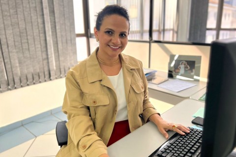 TAÍS PINTO ASSUME A SECRETARIA DA MULHER EM BELTRÃO